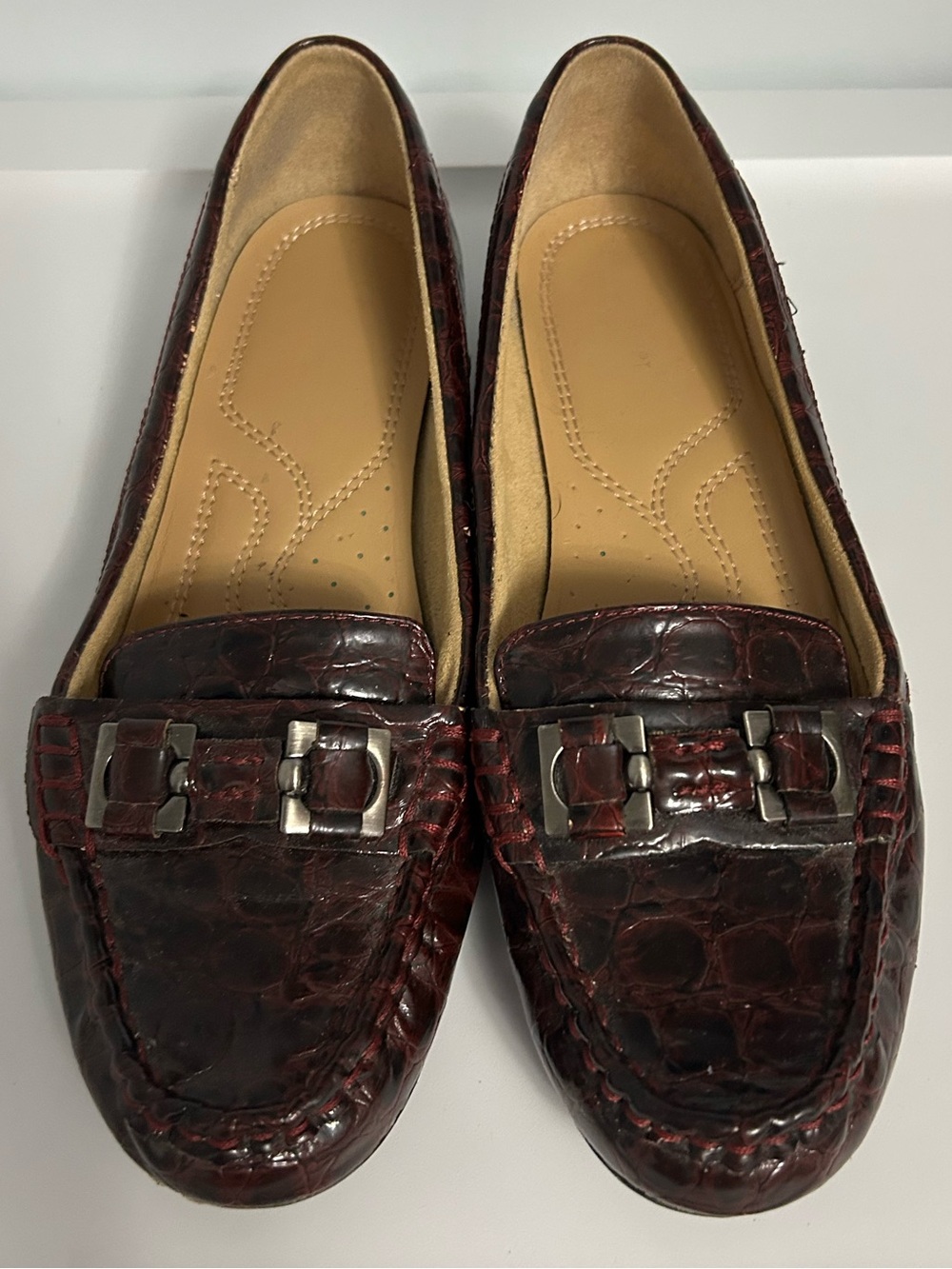 Naturalizer Women's Dark Burgundy Croc-Embossed Loafers with Silver Buckle